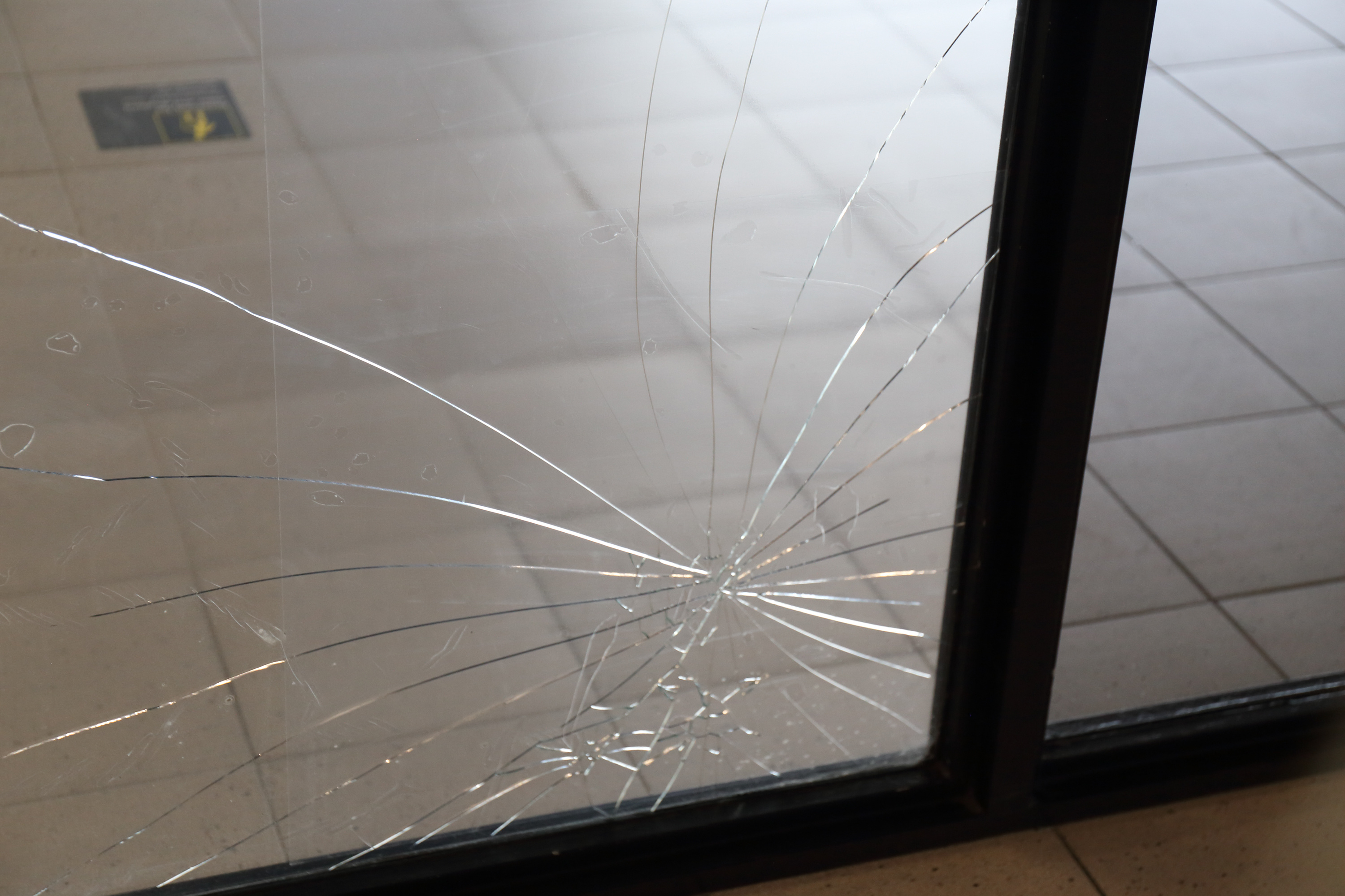 ガラス交換 清須市 | ガラス修理のご相談は修理の窓口清須市